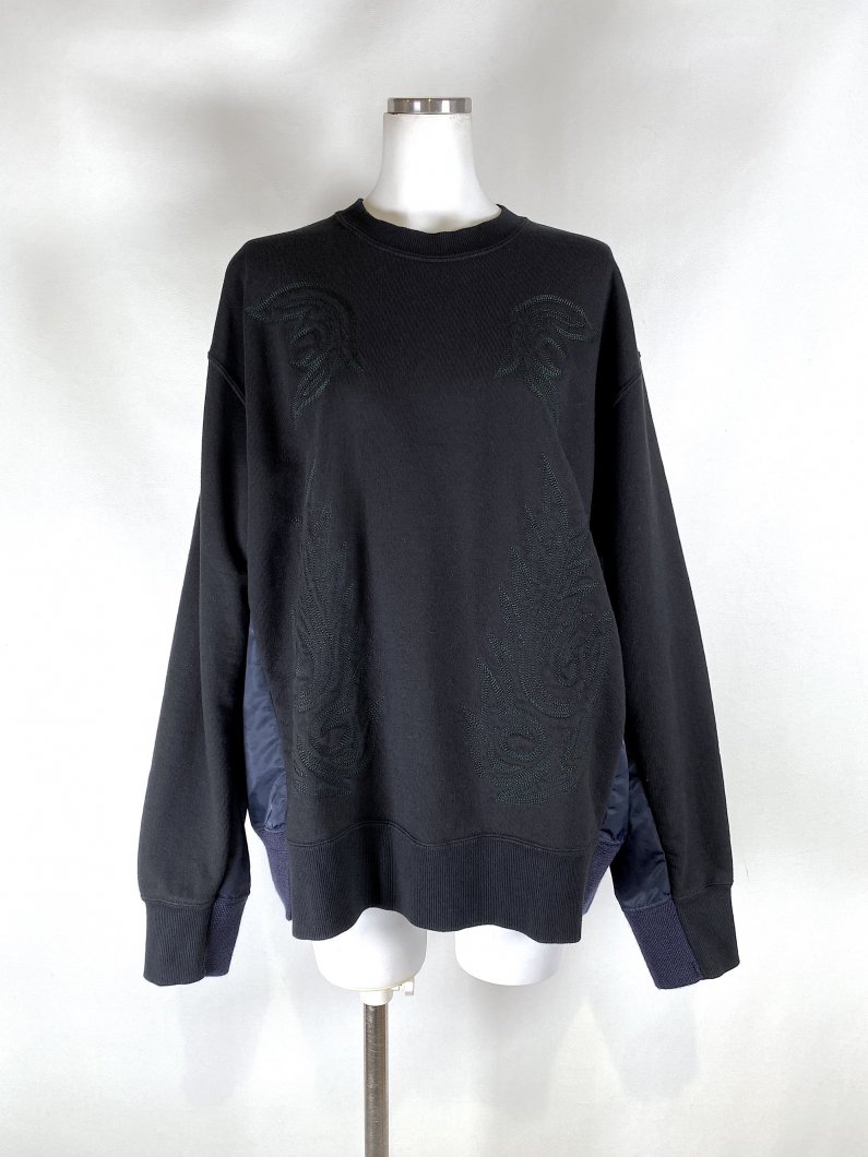 <img class='new_mark_img1' src='https://img.shop-pro.jp/img/new/icons14.gif' style='border:none;display:inline;margin:0px;padding:0px;width:auto;' />EMBROIDERY SWEAT SHIRT