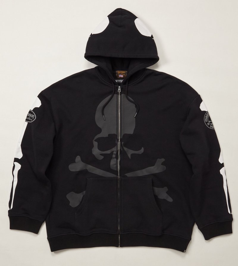 <img class='new_mark_img1' src='https://img.shop-pro.jp/img/new/icons47.gif' style='border:none;display:inline;margin:0px;padding:0px;width:auto;' />VANSON BONE HOODIE (BOXY FIT)