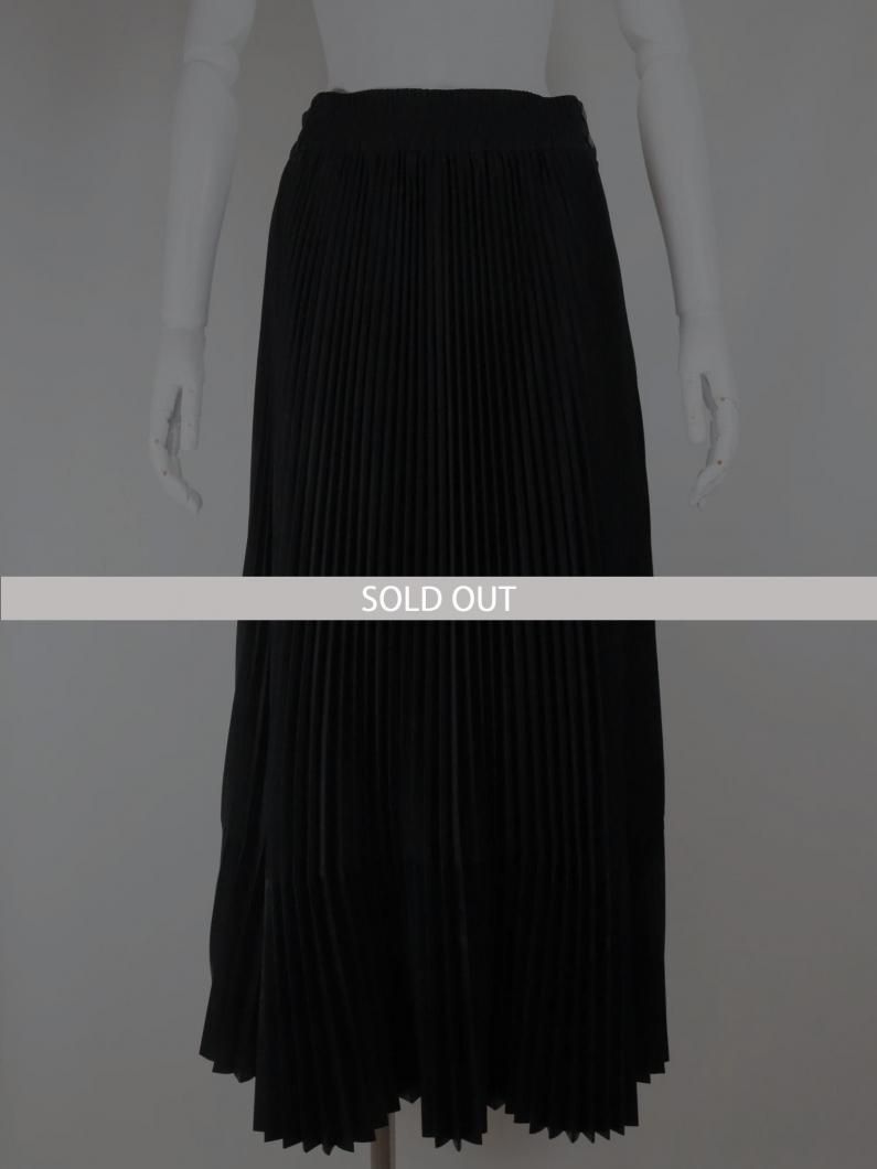 <img class='new_mark_img1' src='https://img.shop-pro.jp/img/new/icons47.gif' style='border:none;display:inline;margin:0px;padding:0px;width:auto;' />TAFFETA  FAUX LEATHER PLEATED SKIRT