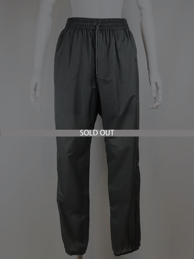 <img class='new_mark_img1' src='https://img.shop-pro.jp/img/new/icons47.gif' style='border:none;display:inline;margin:0px;padding:0px;width:auto;' />MICRO RIPSTOP TRACK PANTS