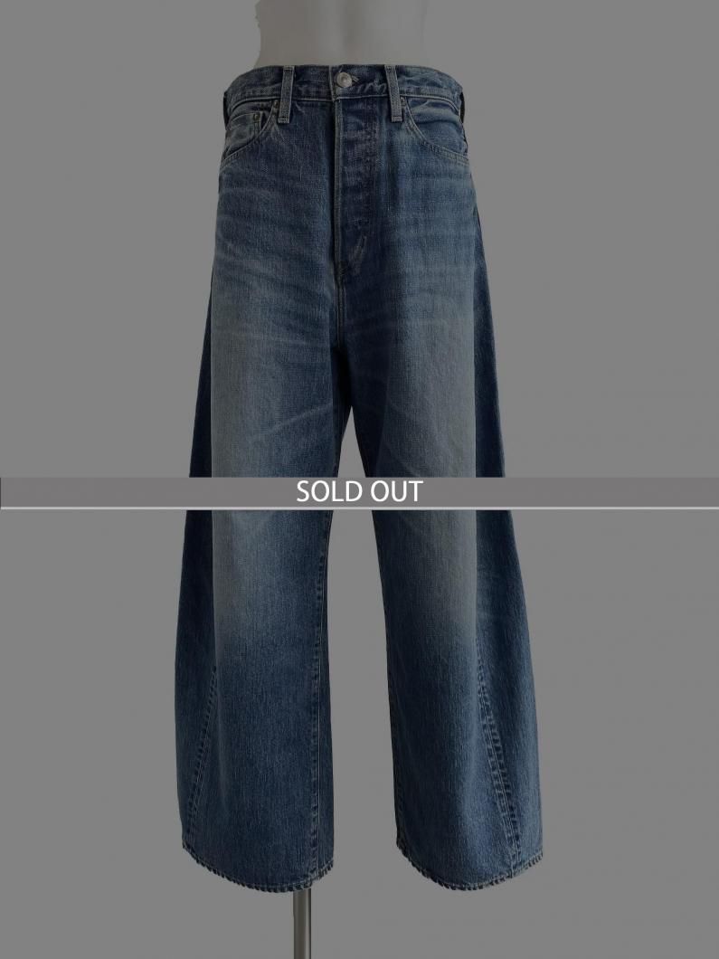 <img class='new_mark_img1' src='https://img.shop-pro.jp/img/new/icons47.gif' style='border:none;display:inline;margin:0px;padding:0px;width:auto;' />DENIM BARREL LEG JEANS