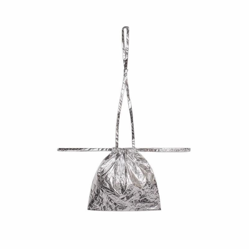 <img class='new_mark_img1' src='https://img.shop-pro.jp/img/new/icons14.gif' style='border:none;display:inline;margin:0px;padding:0px;width:auto;' />Drawstring Bag S35 STRAP SILVER