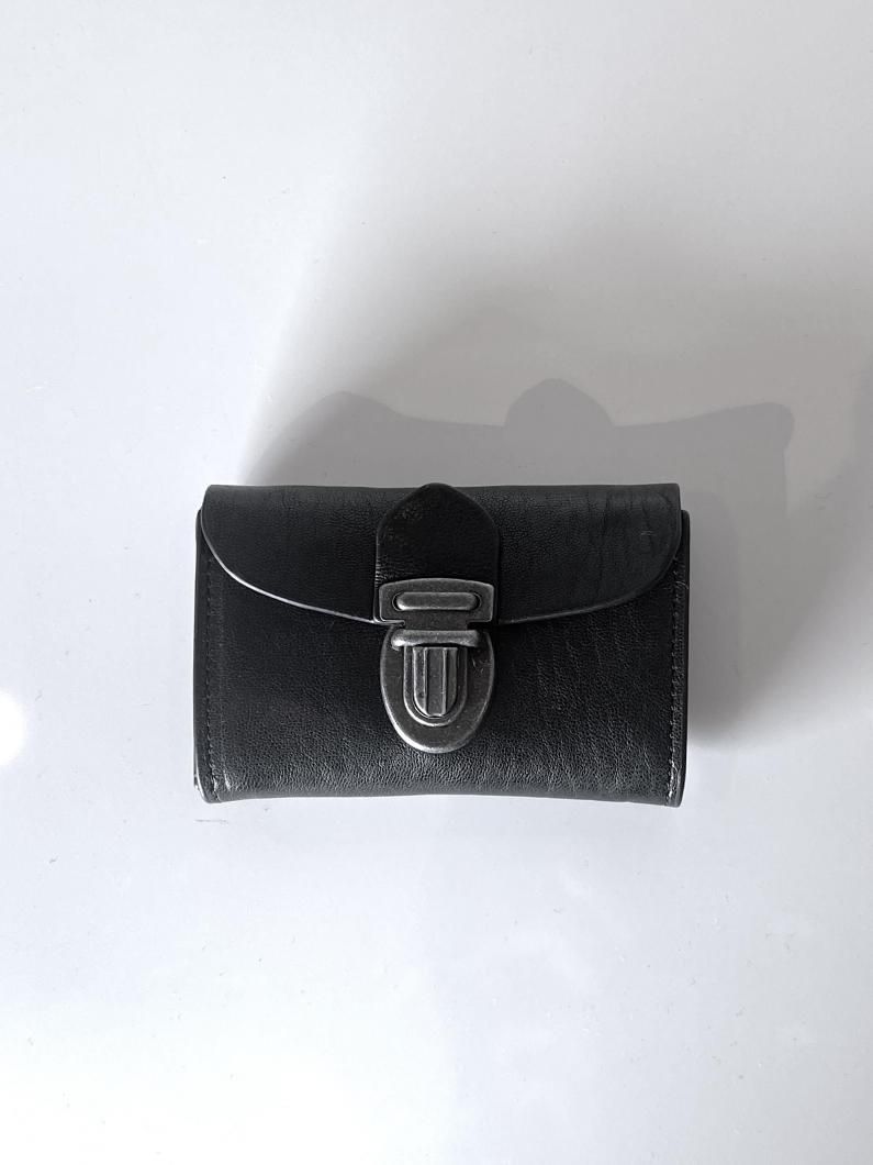 <img class='new_mark_img1' src='https://img.shop-pro.jp/img/new/icons14.gif' style='border:none;display:inline;margin:0px;padding:0px;width:auto;' />LEATHER CARD HOLDER VINTAGE LUX GRAINED