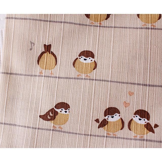濱文様「なかよしスズメ / 小布」雀のお弁当包み・大きめクロス / 50cm×50cm*アイボリー×モカベージュ - 小鳥モチーフの雑貨とアクセサリー【文鳥ロードショー】ブンチョウ・インコ・鳥グッズ通販 濱文様「なかよしスズメ / 小布」雀のお弁当包み・大きめクロス / 50cm×50cm*アイボリー×モカベージュ - 小鳥モチーフの雑貨とアクセサリー【文鳥ロードショー】ブンチョウ・インコ・鳥グッズ通販