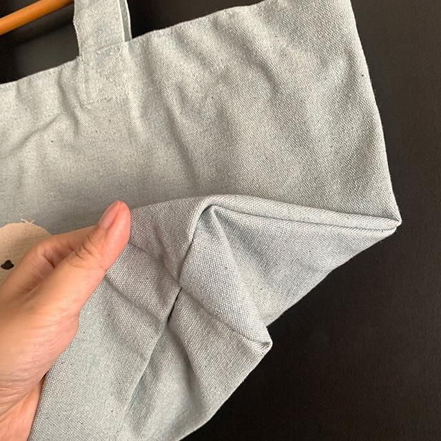 A4トート / ミツゴノシマダ」シマエナガ3兄弟のトートバッグ