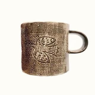 【ラス1!】「マグカップ / 松尾ミユキ / エンボス / 鳥 / グレー」左に飛ぶ / 350ml / m.m / シャビー / ナチュラル / ヴィンテージ調【生産終了・在庫限り】