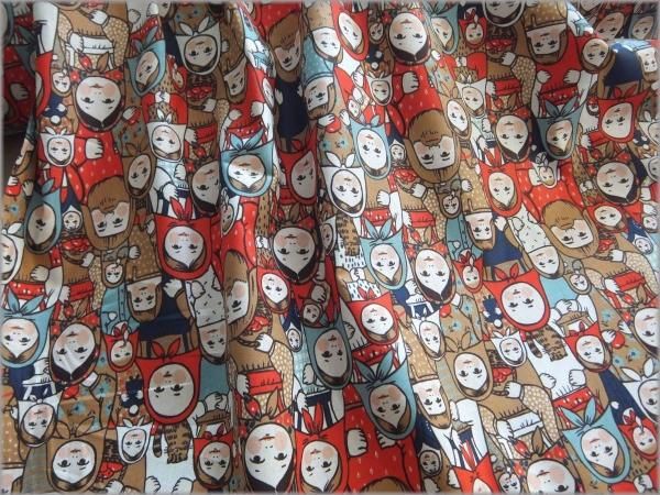 シーチング 生地】マトリョーシカ*コットン*redcaramel*13A