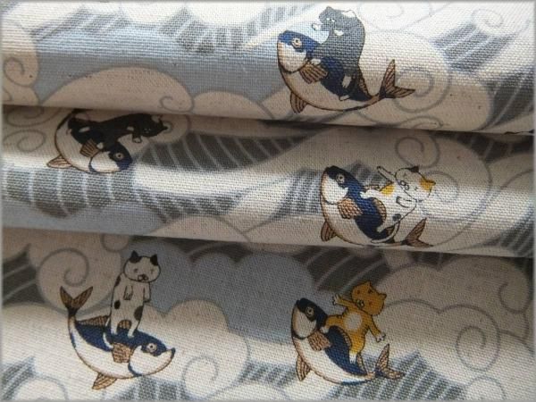 綿麻キャンバス 生地】ネコサーフィン*波乗り猫*gray*97B - 生地
