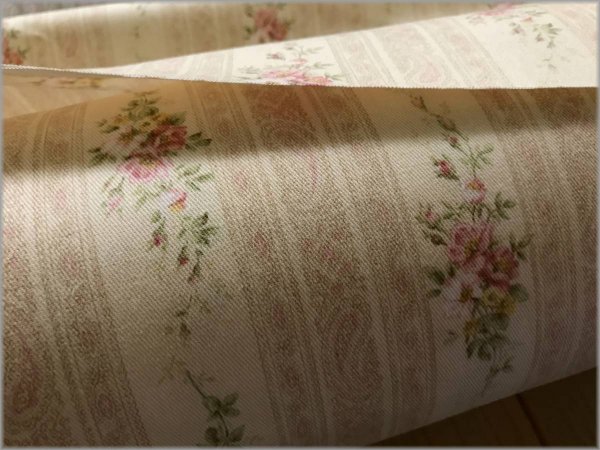 ツイル 生地】薔薇&ペイズリー*ストライプ*ソフト加工*beige*3A - 生地通販 マーブルマーケット