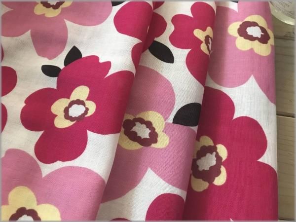 ダブルガーゼ 生地 大きなフラワー花柄 Pink 2a 生地通販 マーブルマーケット ダブルガーゼ 生地 大きなフラワー花柄 Pink 2a 生地通販 マーブルマーケット