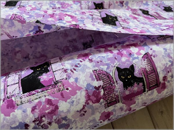 【オックス 生地】黒猫*水彩*ボタニカルフラワー*purple*82D - 生地通販 マーブルマーケット