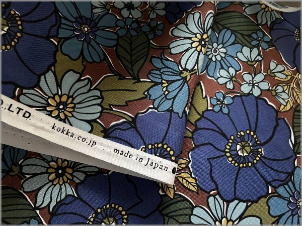 【オックス 生地】おおきなフラワー 花柄 JAMBO ブルー 22D - 生地通販 マーブルマーケット
