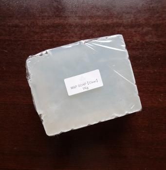 M Pソープ 約1kg クリア 手作り石けんと石けん作りの道具販売 アロマティカラボ M Pソープ 約1kg クリア 手作り石けんと石けん作りの道具販売 アロマティカラボ