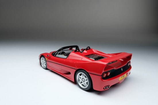 Amalgam Collection アマルガム・コレクション 1/18 Ferrari フェラーリ F50 レッド ディスプレイケース付 - ミニカー