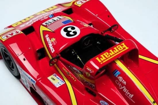 Ferrari 333SP Le Mans model in 1:18 scale in Red | Ferrari®