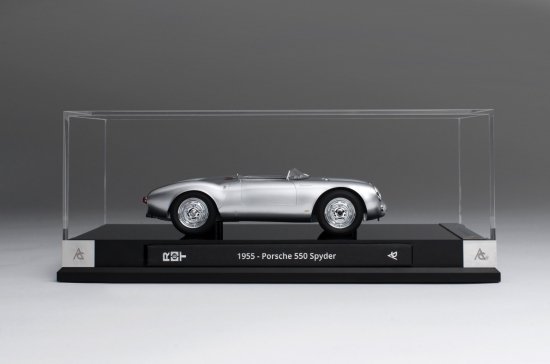 Amalgam Collection 1:18 1954年モデル ポルシェ 550 Spyder シルバー