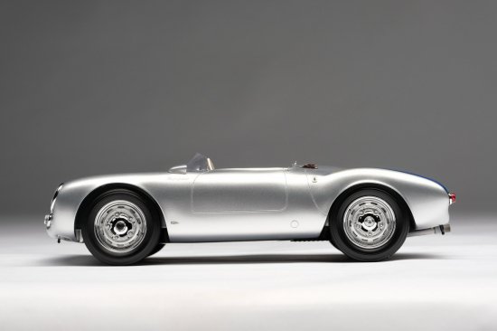 Amalgam Collection 1:18 1954年モデル ポルシェ 550 Spyder シルバー