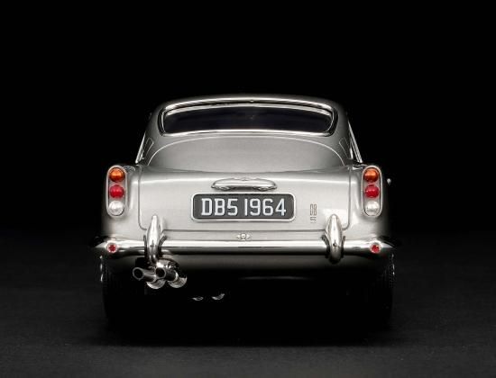1/18 1964年モデル アストンマーチン Aston Martin DB5 Vantage