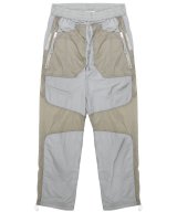 ARNAR MAR JONSSON / アルナーマールヨンソン - CONTRAST PANELLED TRACK TROUSER PANTS (STONE/KHAKI) 50%OFF<img class='new_mark_img2' src='https://img.shop-pro.jp/img/new/icons16.gif' style='border:none;display:inline;margin:0px;padding:0px;width:auto;' />