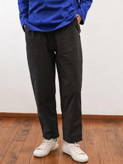 60タイプライター水玉プリントテーパードパンツ - stitch craft