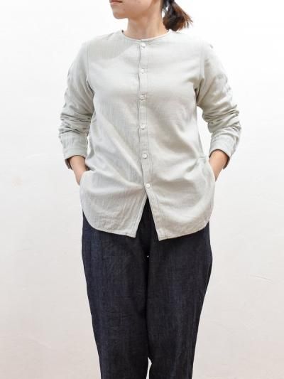 綿麻バックサテンスタンドカラーギャザーブラウス/ ミントグレー 綿麻バックサテンスタンドカラーギャザーブラウス/ ミントグレー