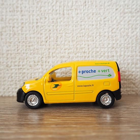 La poste フランス郵政公式 RENAULT ルノー ミニカー - 旅する