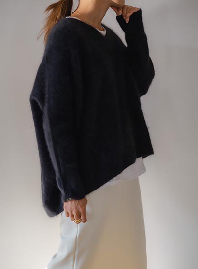 CEaRET from araara,CEaRET,araara,bibliok,raccoon,v-neck,v-neck  knit,knit,2022AW,22AW,