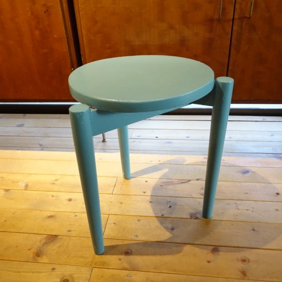 イルマリタピオヴァーラ 3 leg stool