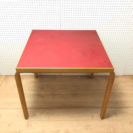 aalto table red