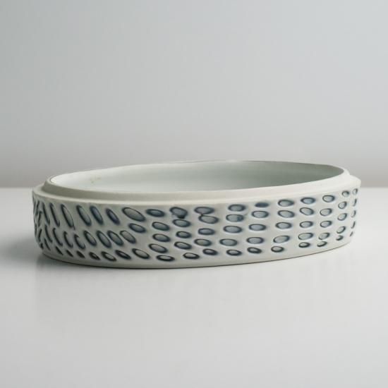 Kaarina Aho Munakana / Egg hen
