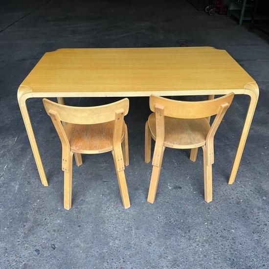 Alvar Aalto x-leg table Alvar Aalto x-leg table