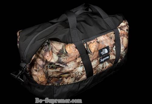 Supreme  The North Face Duffel Bag