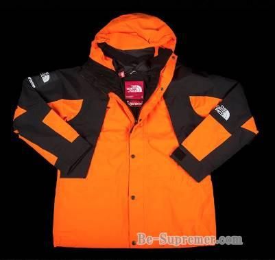 supsupreme×THE NORTH FACE　マウンテンライトジャケット