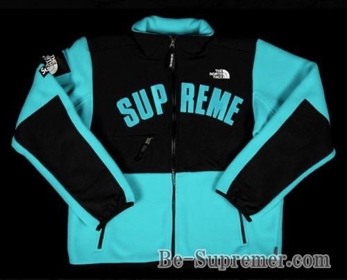 Supreme The North Face Bleached Denim Print Fleece Jacket