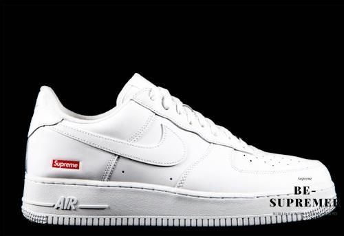 Supreme × Nike Air Force 1 Low靴