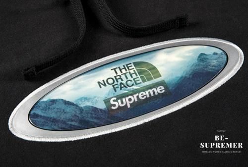 Supreme The North Face Lenticular Mountains Hooded Sweatshirt