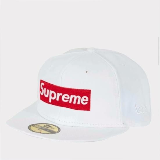 になりますSupreme Money Box Logo New Era キャップ