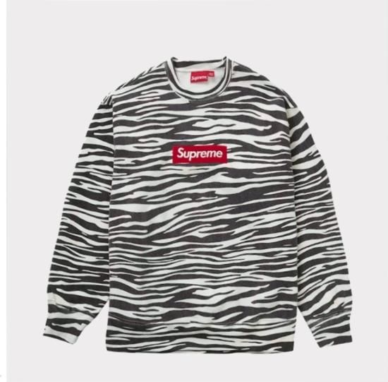 Supreme シュプリーム 2022AW Box Logo Crewneck ボックスロゴクルーネック ゼブラ - Supreme(シュプリーム)オンライン通販専門店 Be-Supremer ll 全商品送料無料・正規品 本物保証 2023AW新作アイテムを続々入荷中!