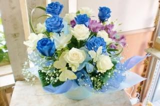 青バラ 花言葉 神の祝福 ゴージャス バタフライ Flower Shop 花物語 青バラ 花言葉 神の祝福 ゴージャス バタフライ Flower Shop 花物語