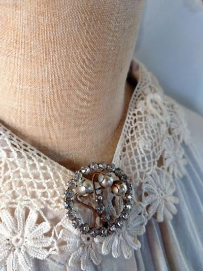 パールのお花のサークルブローチ - atelier 金銀花