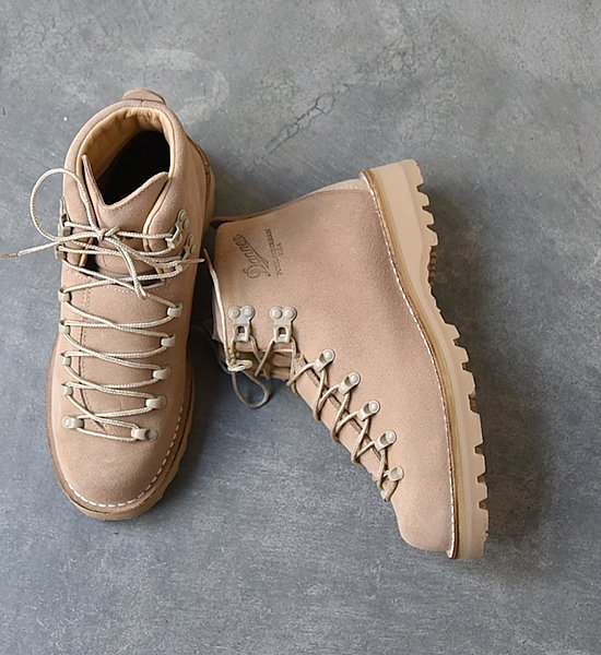 hobo ホーボー Mountain Light Boots by DANNER ダナー Yosemite