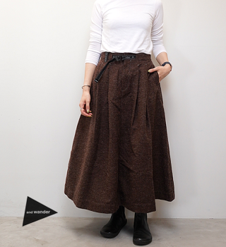 【and wander】アンドワンダー women's wool twill skirt 