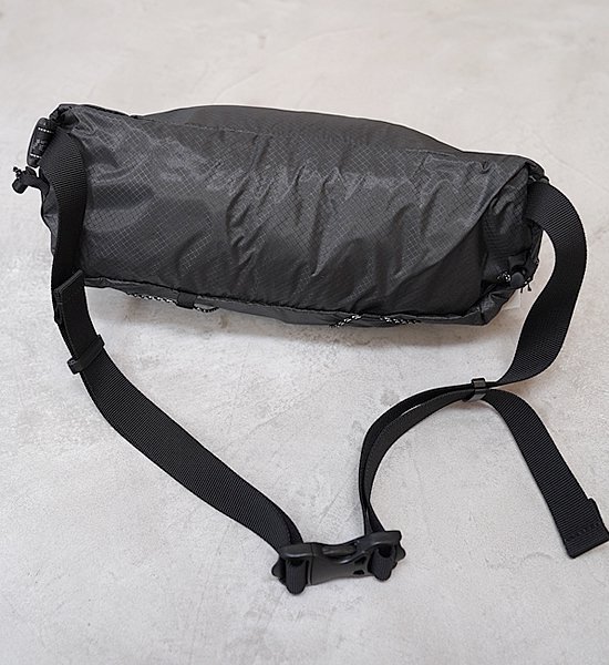 and wander アンドワンダー sil waist bag サコシュ BAG Yosemite