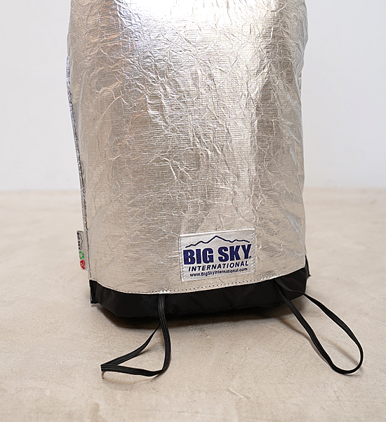 ビッグスカイ BIG SKY INSULITE POUCH Large size - 登山用品