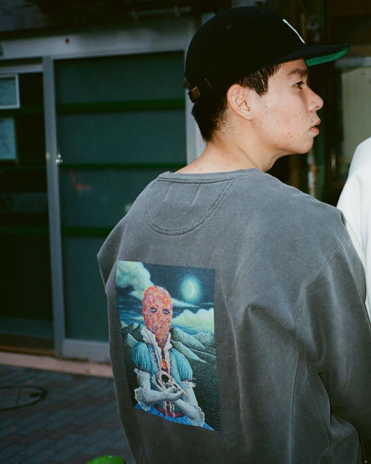QUEEN CREWNECK SWEATSHIRT - SON OF THE CHEESE ONLINE STORE