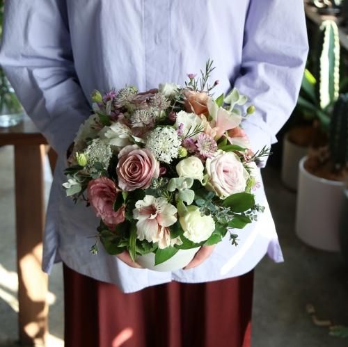 母の日21 Mother S Day Arrangement 東京 中目黒 代々木上原 蔵前の花屋ex イクス Online Shop 母の日21 Mother S Day Arrangement 東京 中目黒 代々木上原 蔵前の花屋ex イクス Online Shop