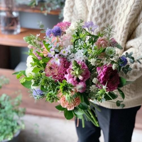 花を届ける 青山フラワーマーケット 青山フラワーマーケットの旬の花ブーケM