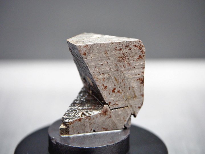 写真現物をお届け！激レア メテオライト  ギベオン 原石ナミビア