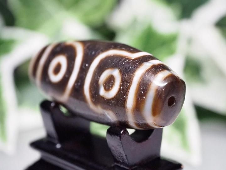 写真現物をお届け！手彫り天珠☆財神彫り天珠 【四眼馬蹄痕天珠