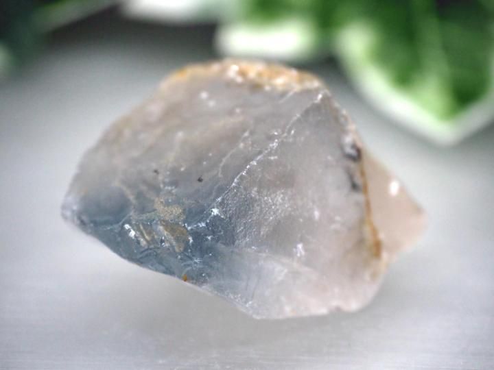 聖なる山】で採取されたブルーアンフィボール入り水晶！希少な